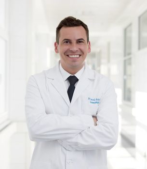 Dr. Gonzalo Rojas Castillo