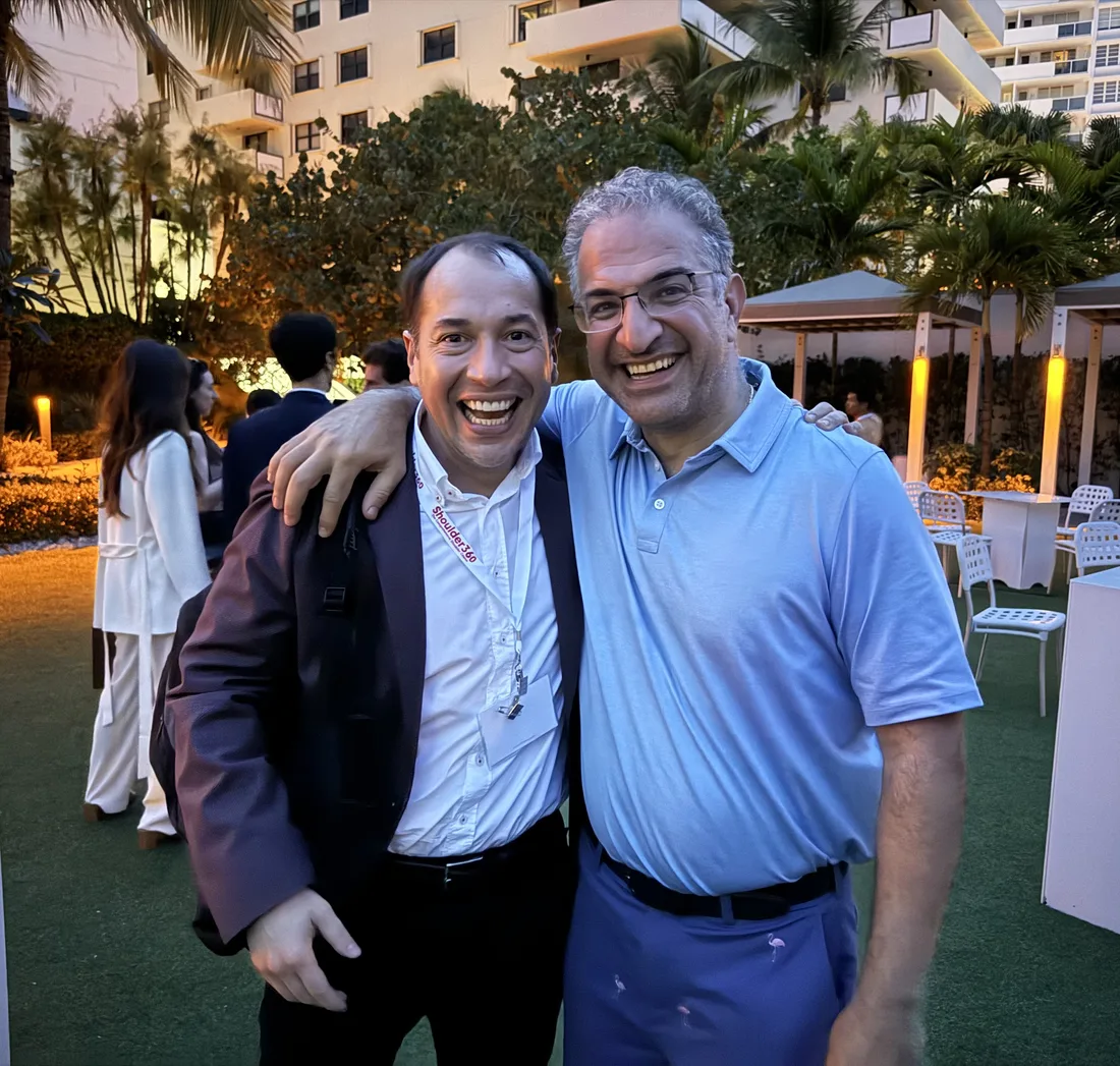 Dr. Daniel Rojas junto al Dr. Joseph Abboud en el curso Shoulder360, mayo de 2024